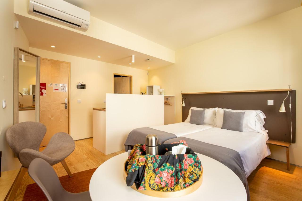 Feel Porto Codecal Apartments ภายนอก รูปภาพ
